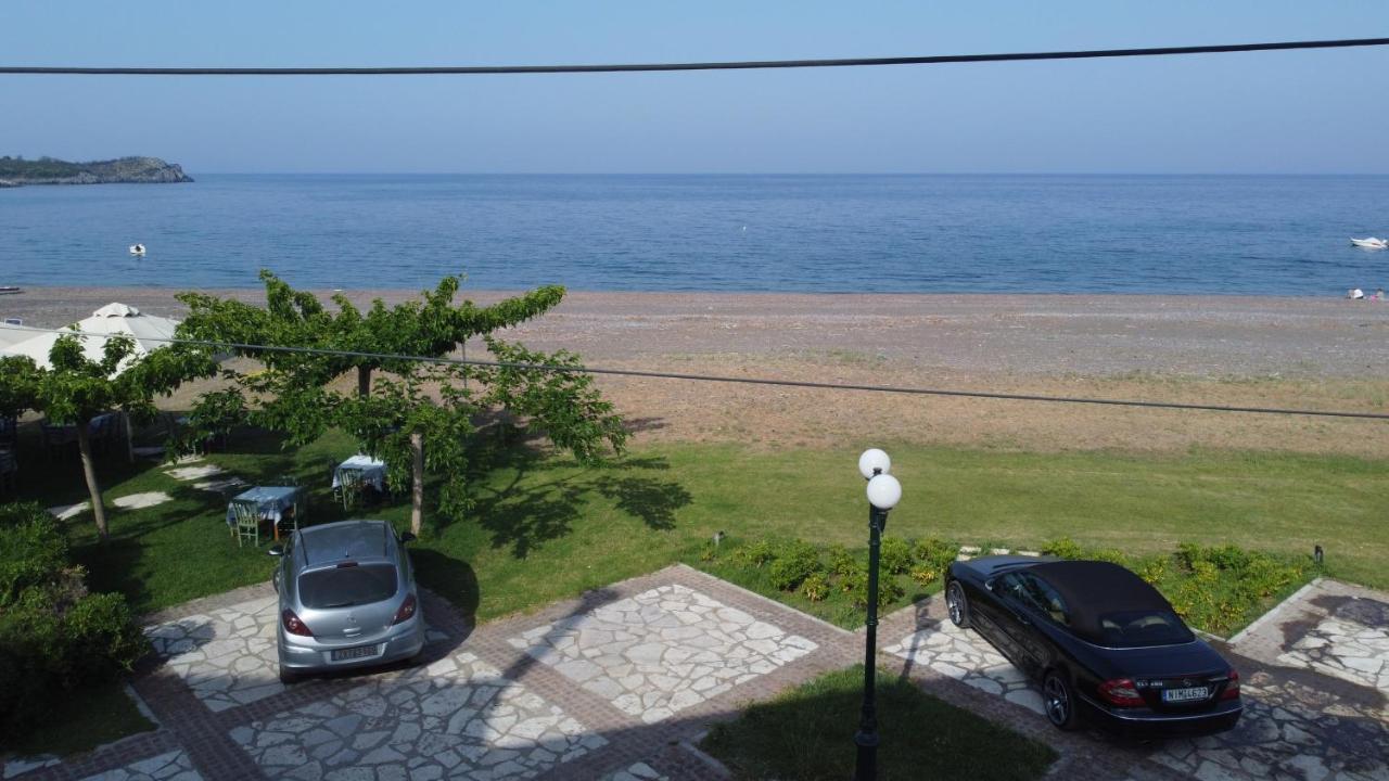 Attic Apartments 阿亚安娜 外观 照片